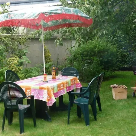 Schoenes Haus Fuer 6 Personen By Interhome Nyaraló