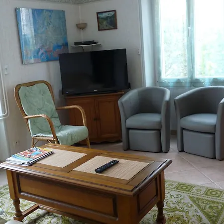 Holiday home Schoenes Haus Fuer 6 Personen By Interhome *