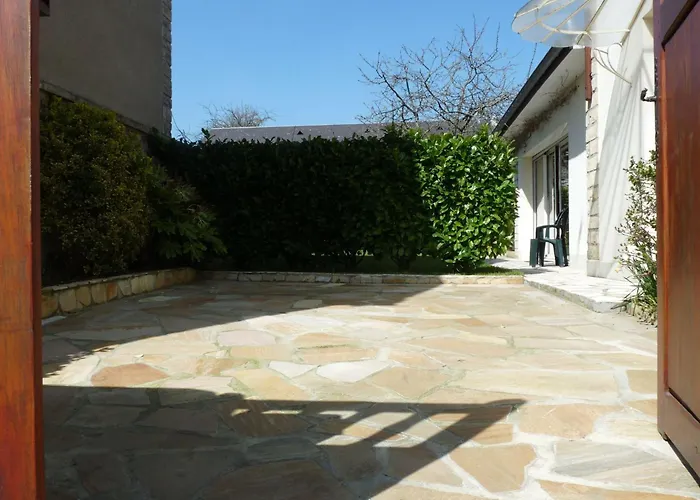 Schoenes Haus Fuer 6 Personen By Interhome