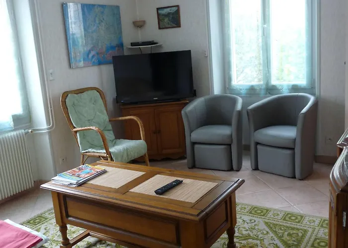 Nyaraló Schoenes Haus Fuer 6 Personen By Interhome *