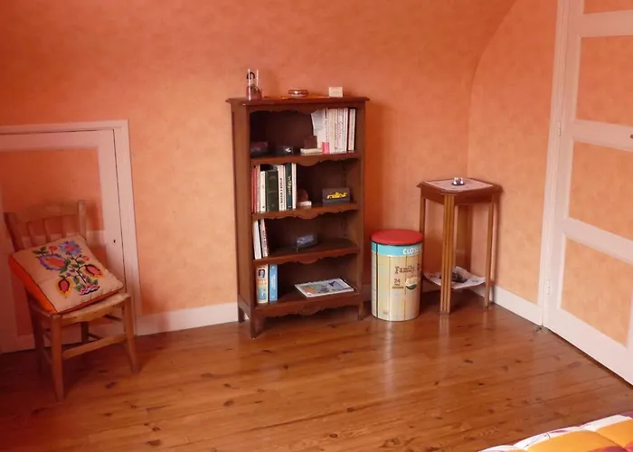 Schoenes Haus Fuer 6 Personen By Interhome