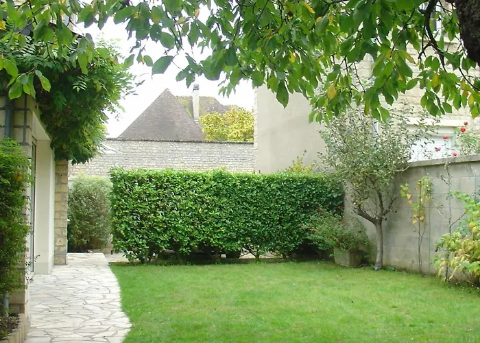 Schoenes Haus Fuer 6 Personen By Interhome