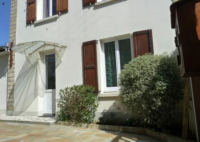 Schoenes Haus Fuer 6 Personen By Interhome Дом отдыха *